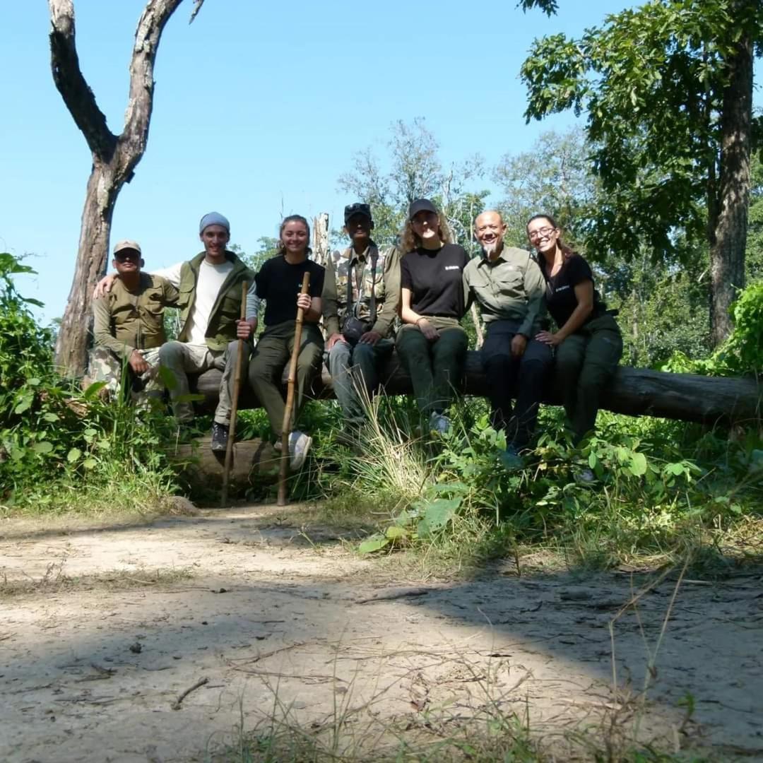 Hotel Garden Of Dreams Sauraha Εξωτερικό φωτογραφία